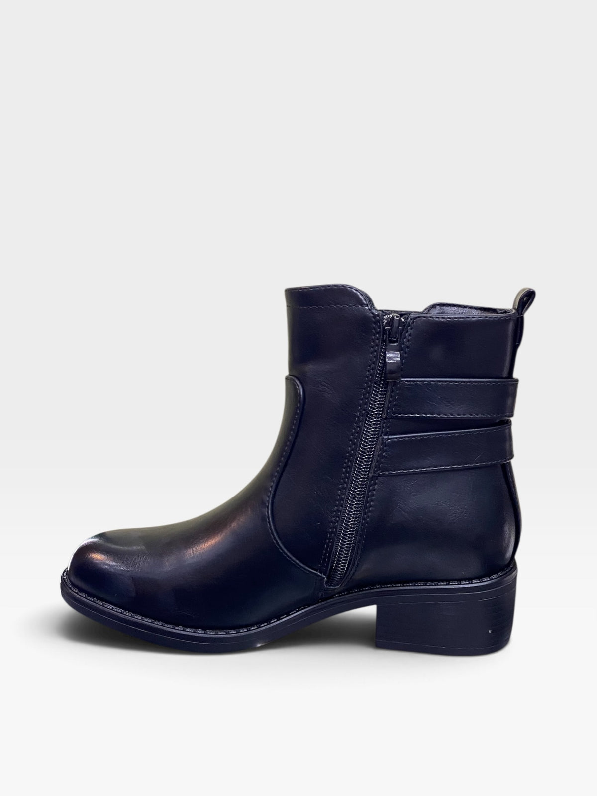 Stivaletto Basso Casual con Fibbia e Zip Nero Donna